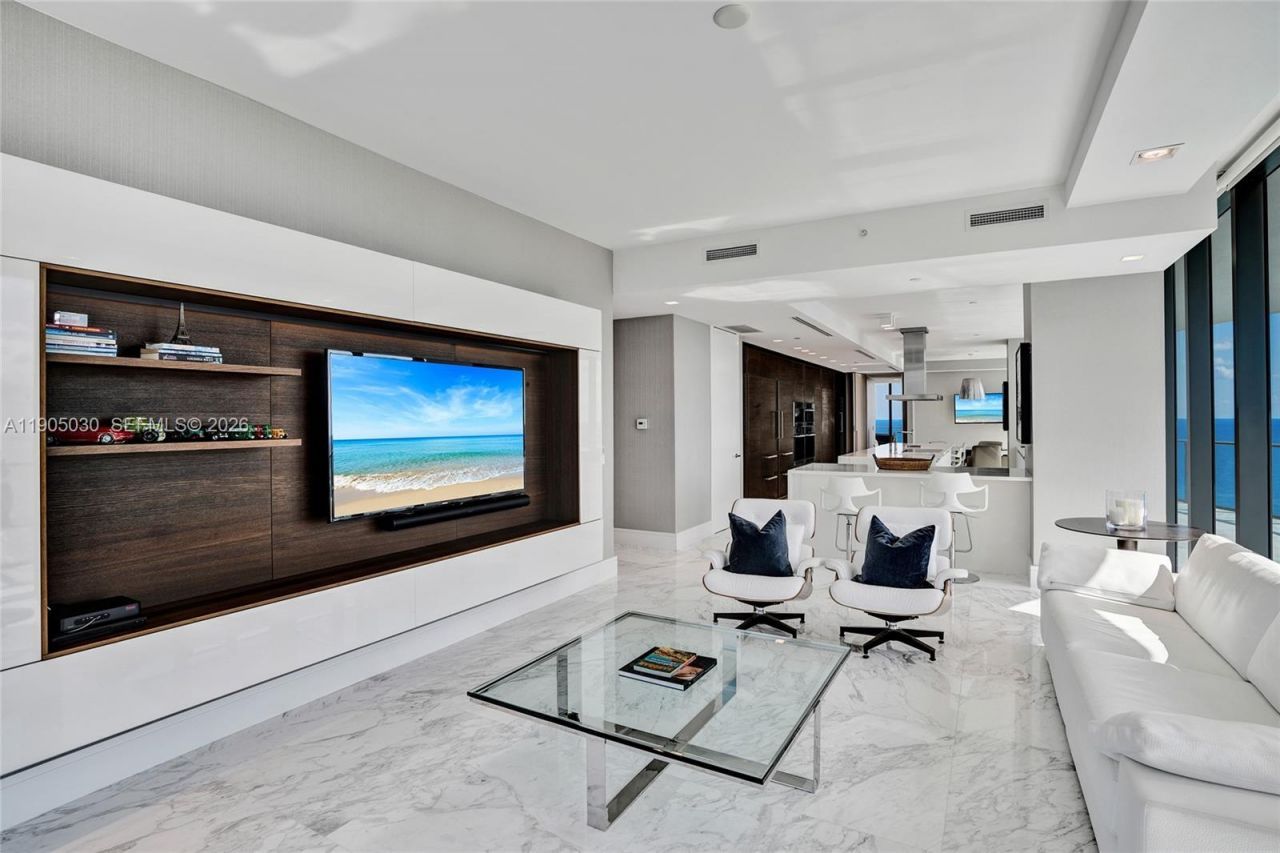 19575 Collins Ave, Unit 16, Sunny Isles Beach, FL 33160 Photo