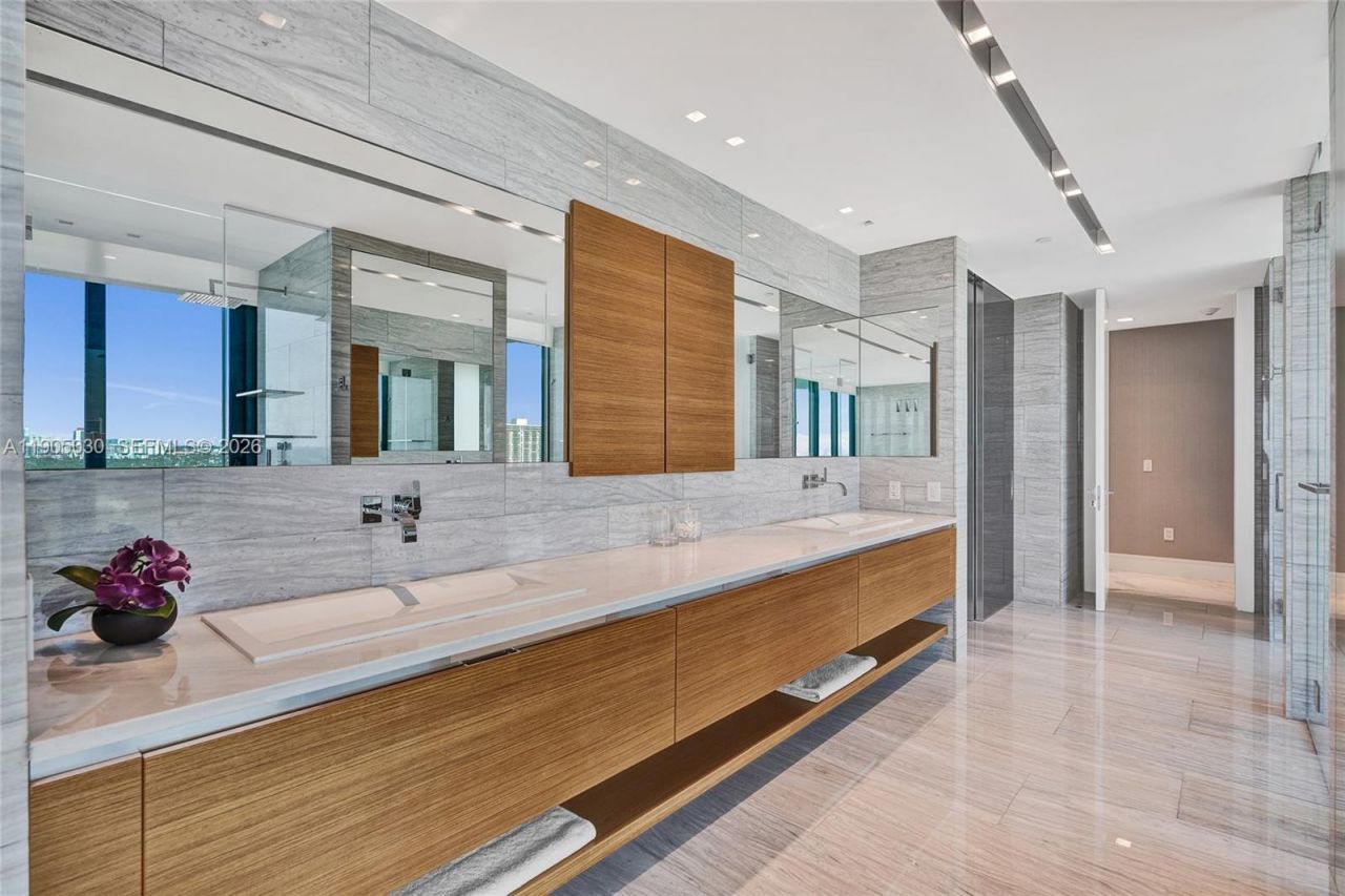 19575 Collins Ave, Unit 16, Sunny Isles Beach, FL 33160 Photo