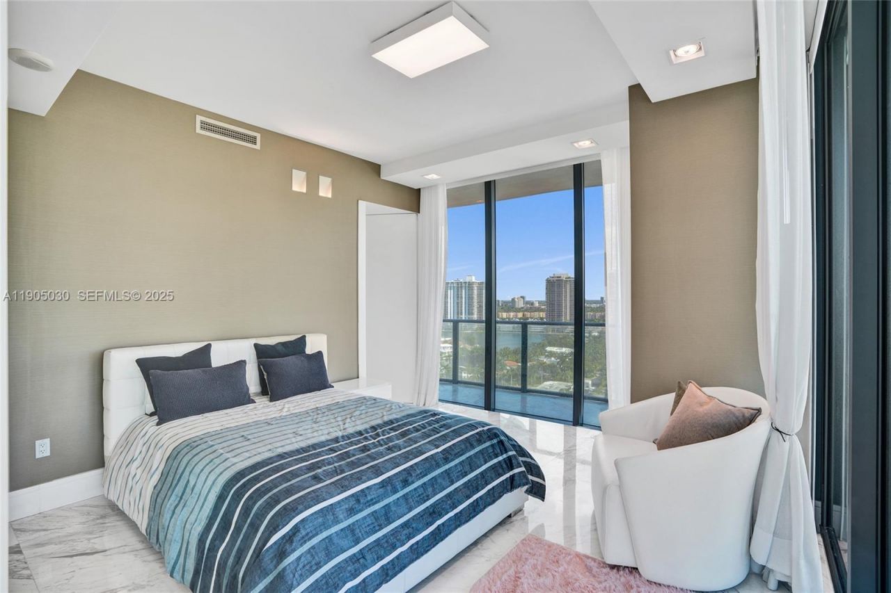 19575 Collins Ave, Unit 16, Sunny Isles Beach, FL 33160 Photo