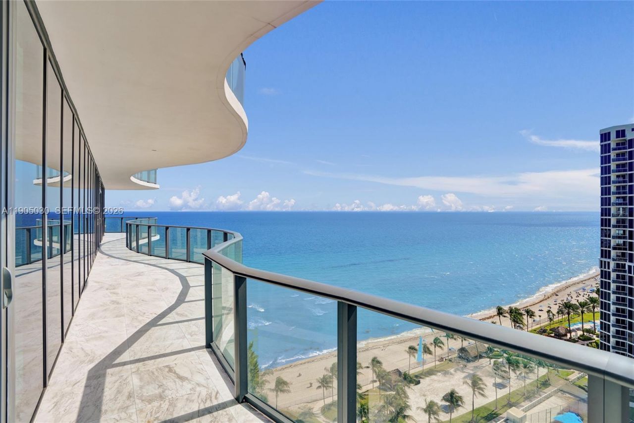 19575 Collins Ave, Unit 16, Sunny Isles Beach, FL 33160 Photo