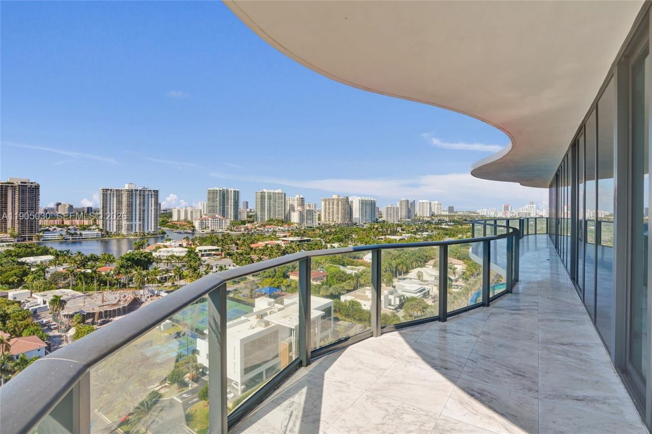 19575 Collins Ave, Unit 16, Sunny Isles Beach, FL 33160 Photo