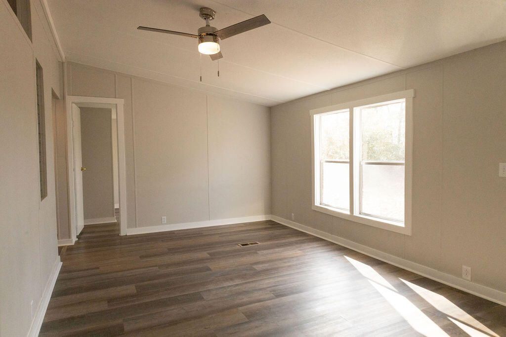 1584 Keegan Drive Photo 9