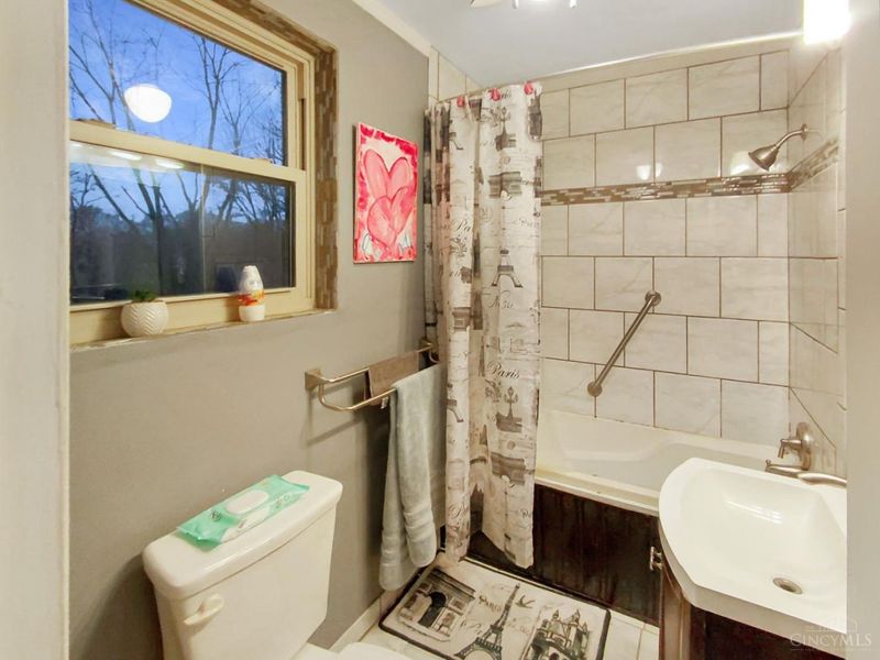 5751 Belmont Avenue, Cincinnati, OH 45224 Photo 9