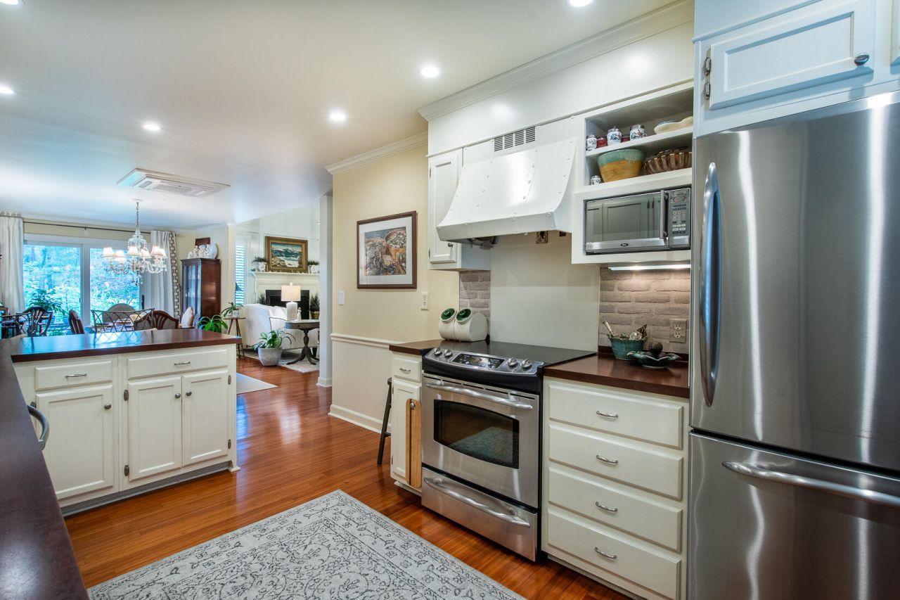 1003 Ventura Place Photo 13