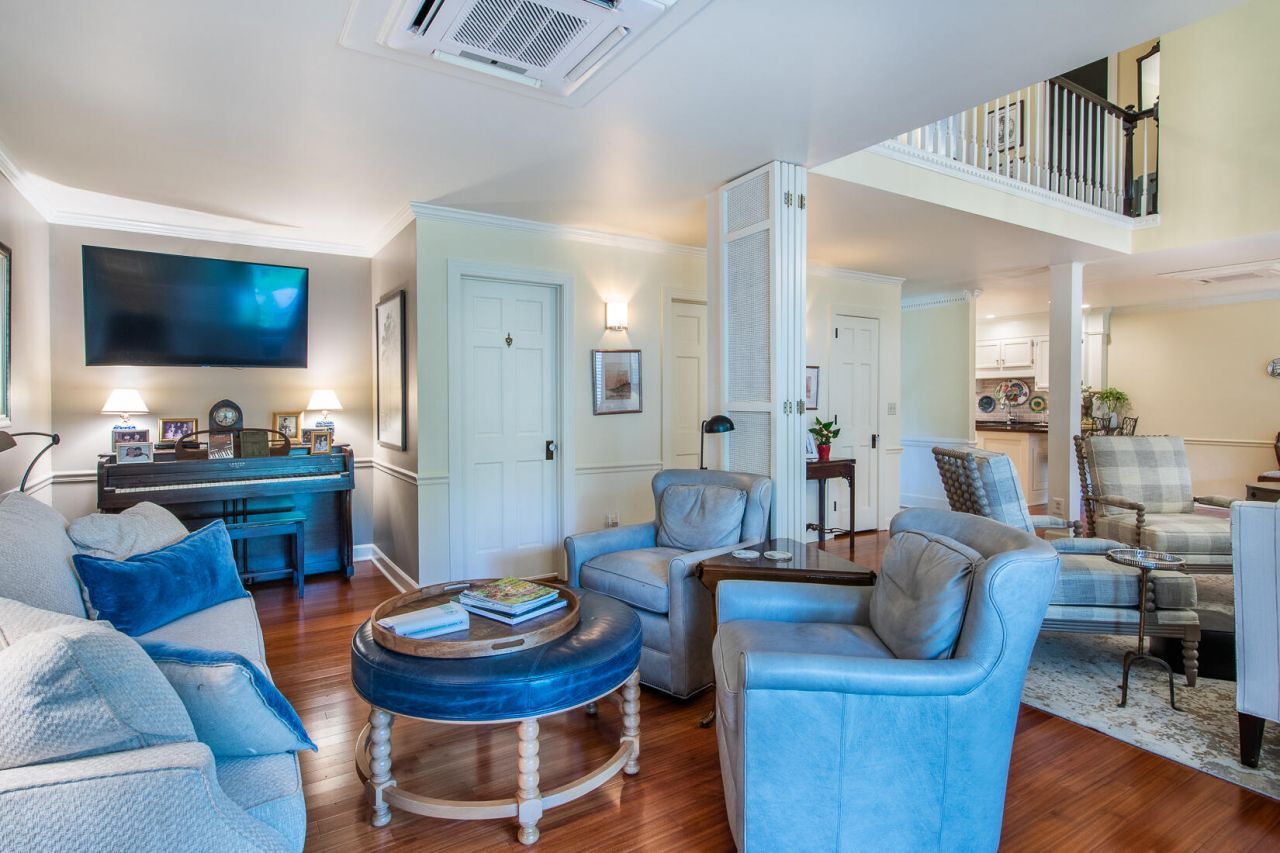 1003 Ventura Place Photo 23