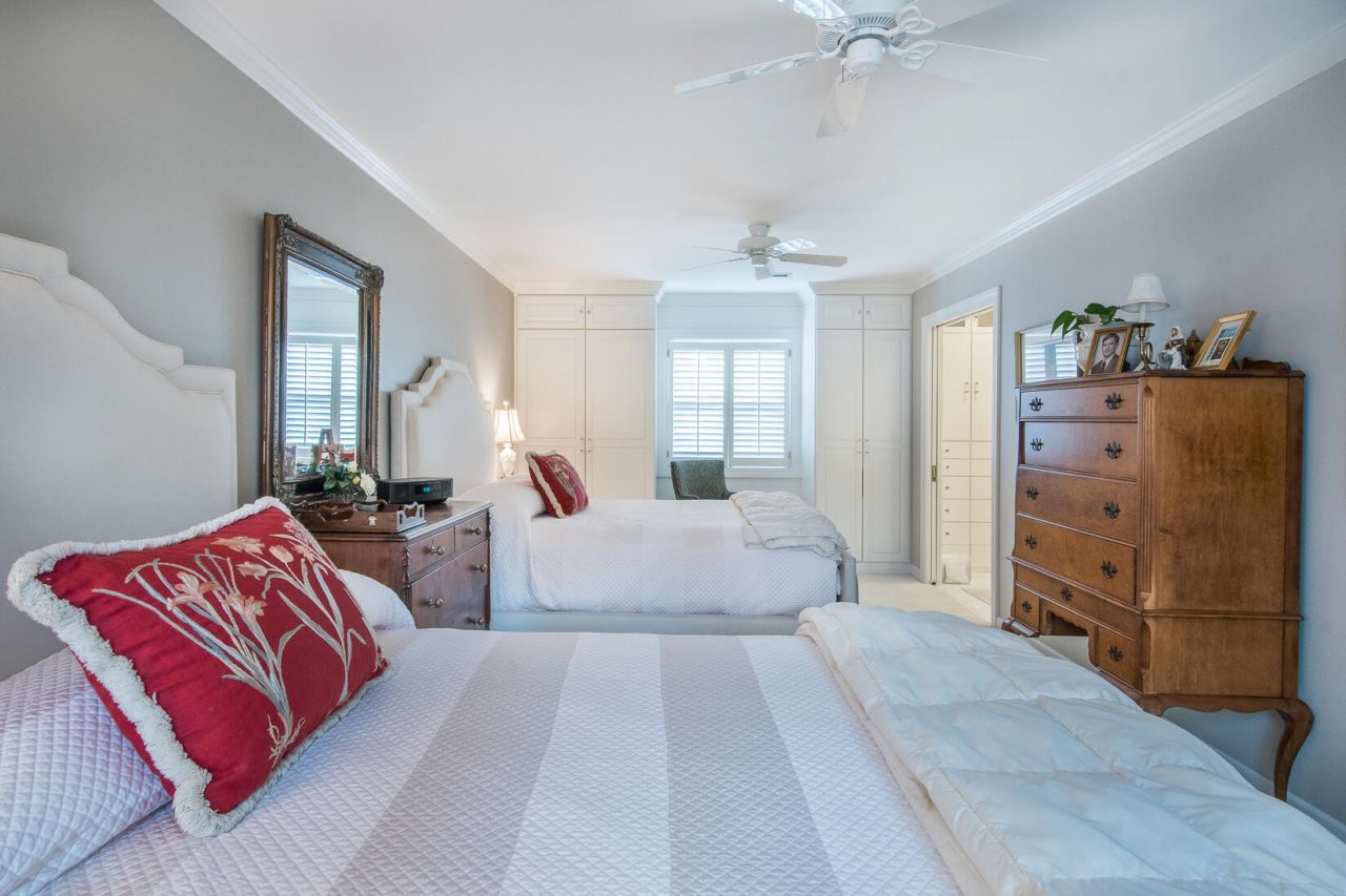 1003 Ventura Place Photo 35