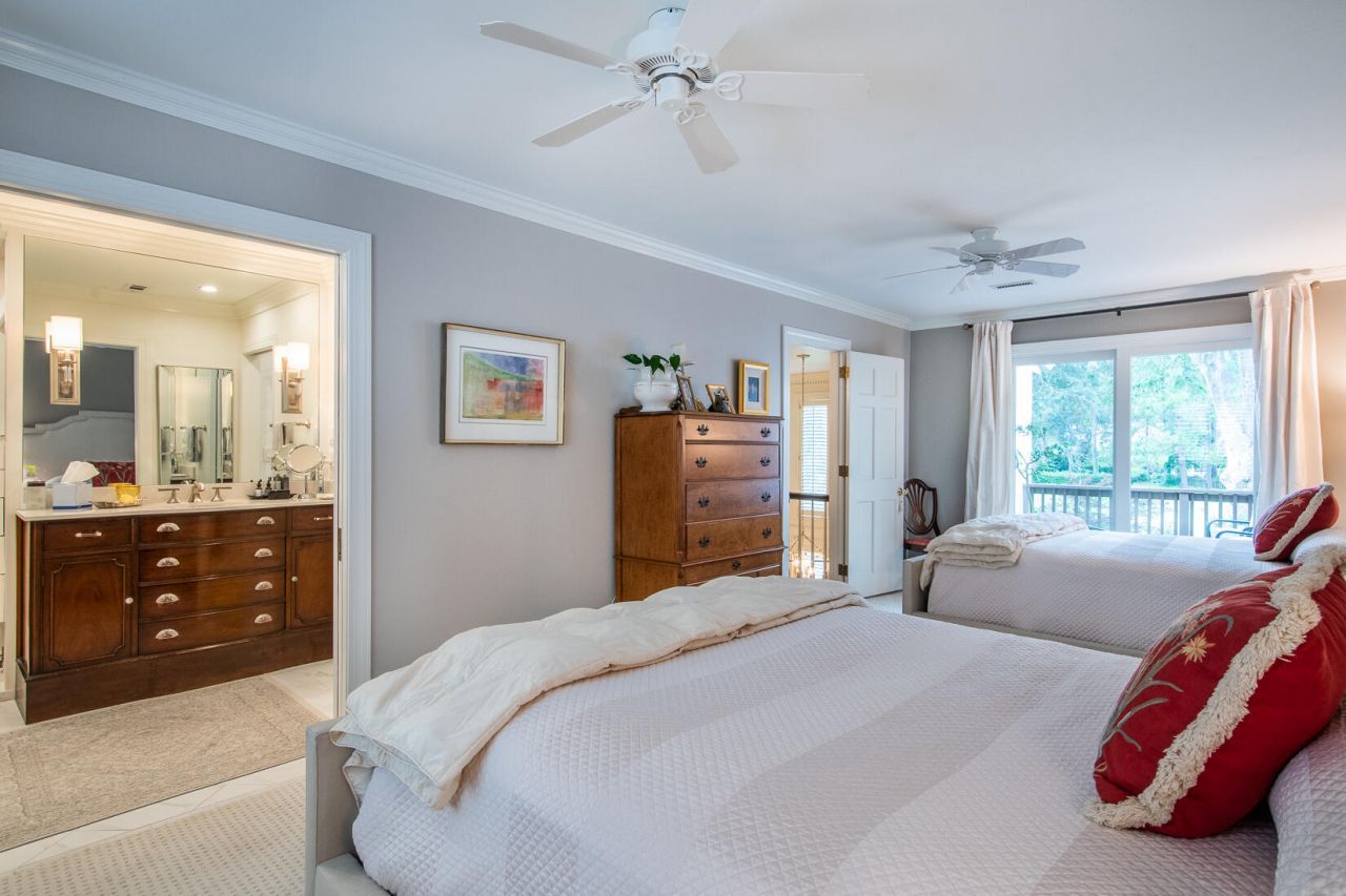 1003 Ventura Place Photo 36