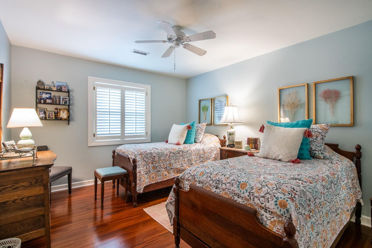 1003 Ventura Place Photo 47