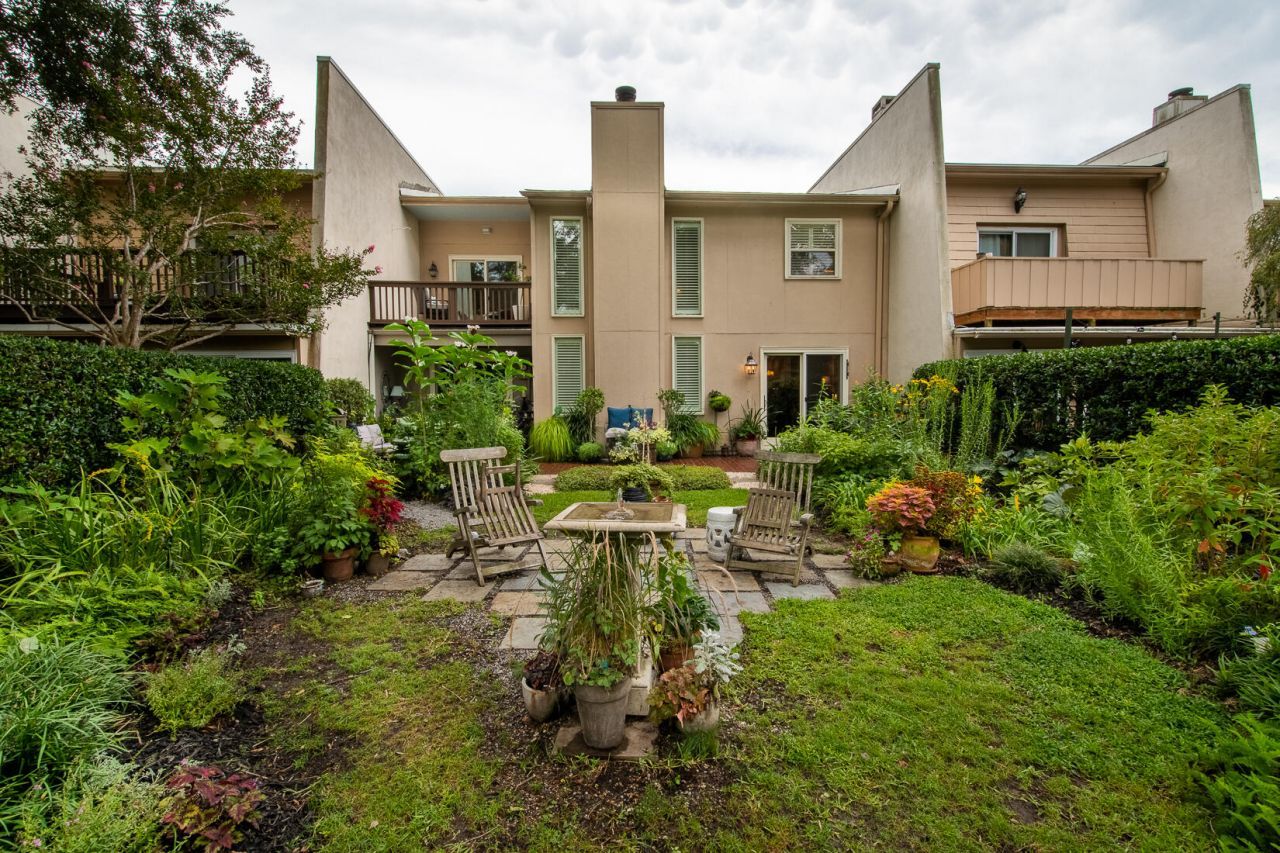 1003 Ventura Place Photo 56