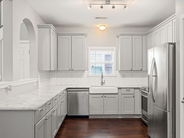 1323 ISLAND RIDGE DR, Memphis, TN 38103