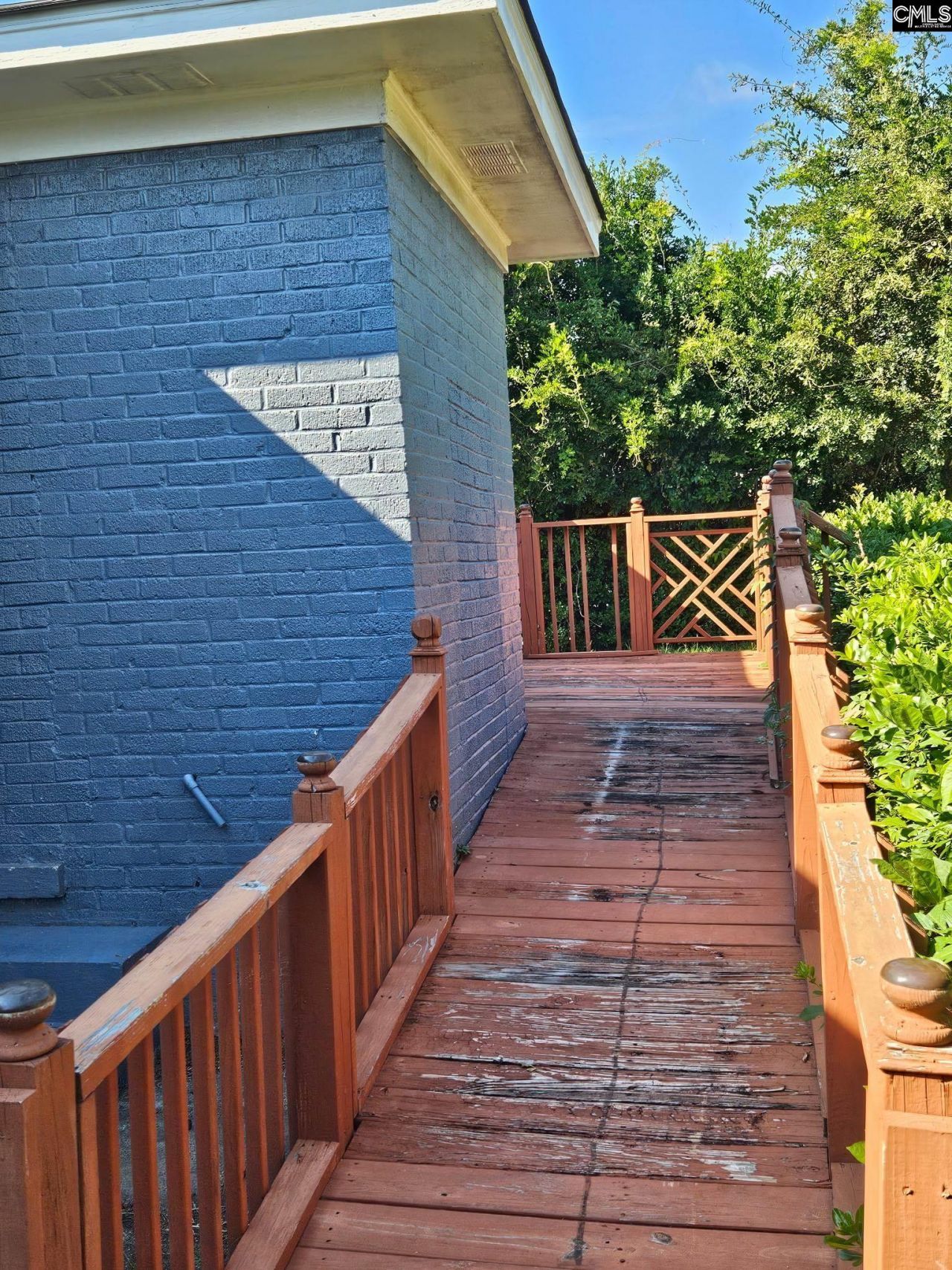 1750 Decker Boulevard Photo 10