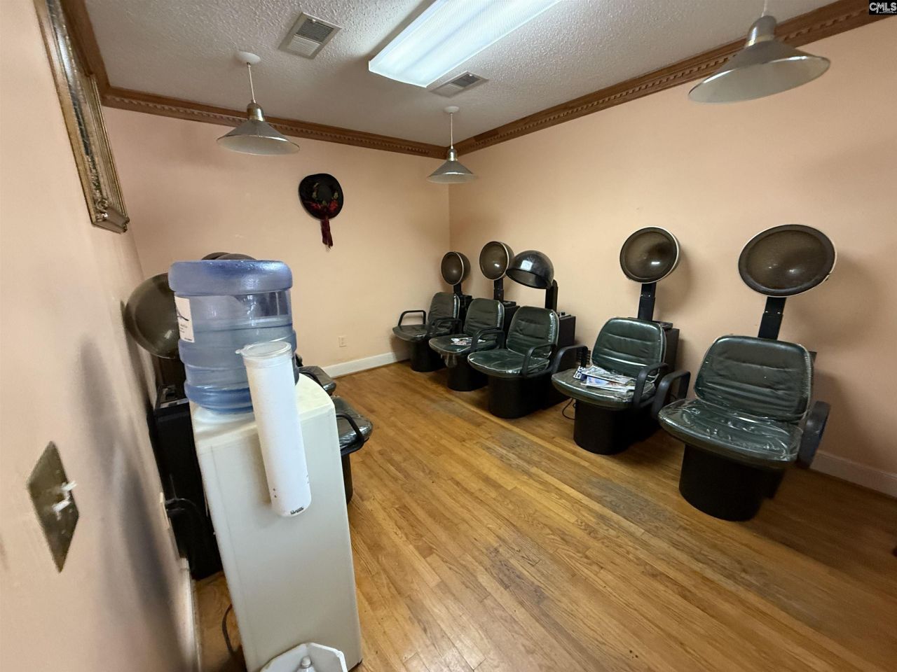 1750 Decker Boulevard Photo 21