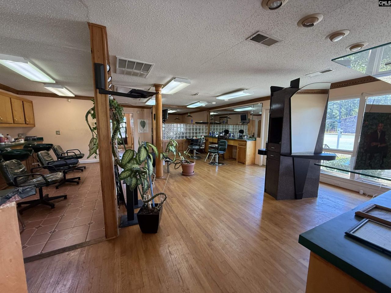 1750 Decker Boulevard Photo 29