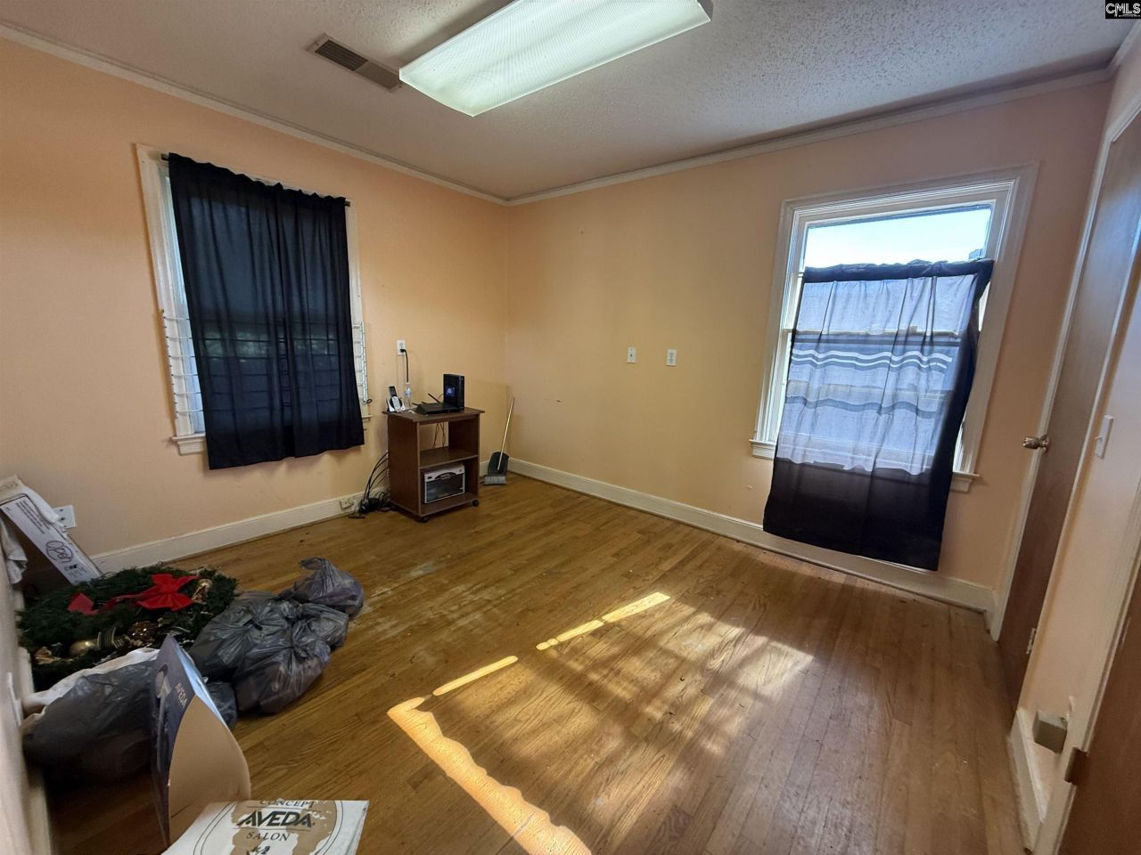 1750 Decker Boulevard Photo 34