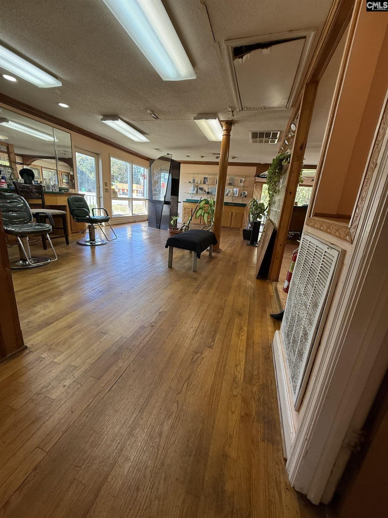 1750 Decker Boulevard Photo 42