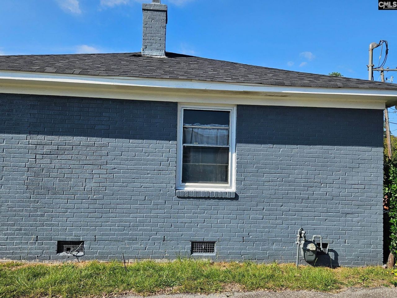 1750 Decker Boulevard Photo 9