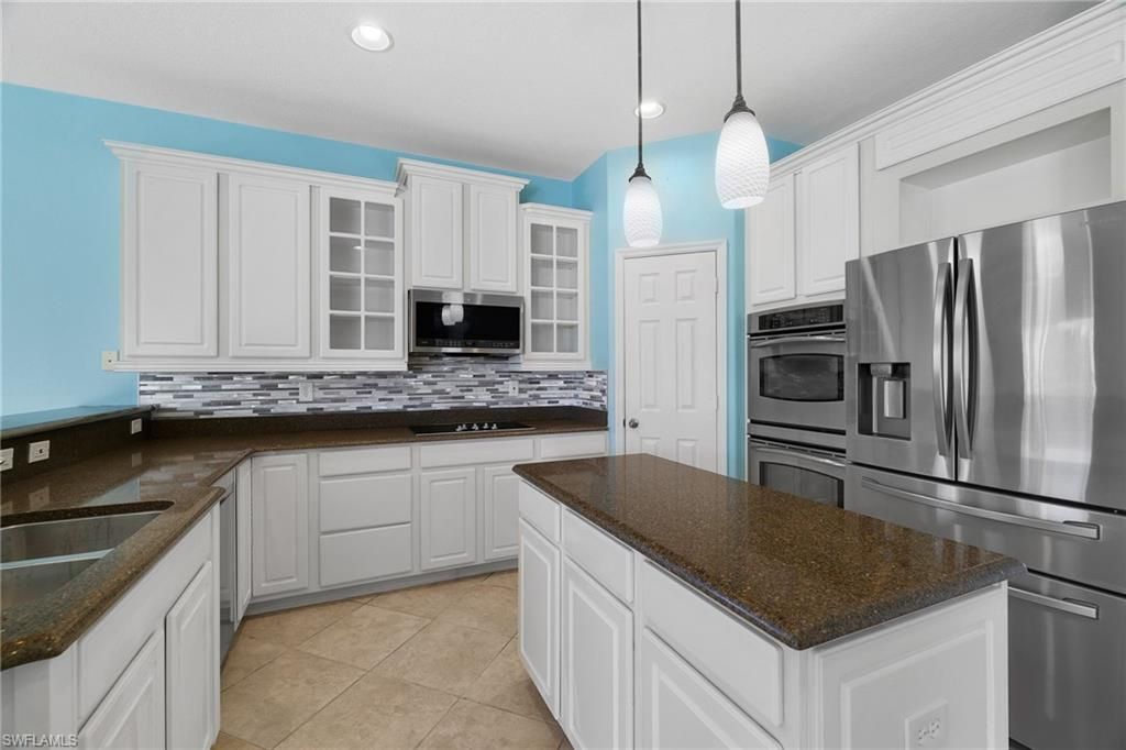 2201 Cape Heather Cir, Cape Coral, FL 33991 Photo