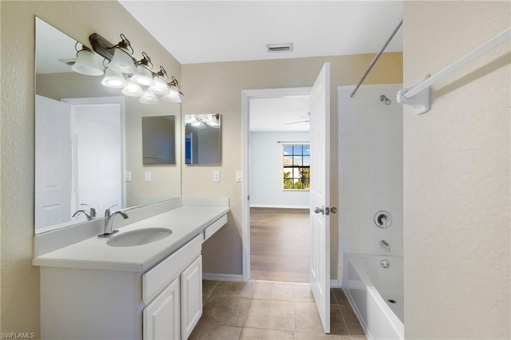 2201 Cape Heather Cir, Cape Coral, FL 33991 Photo