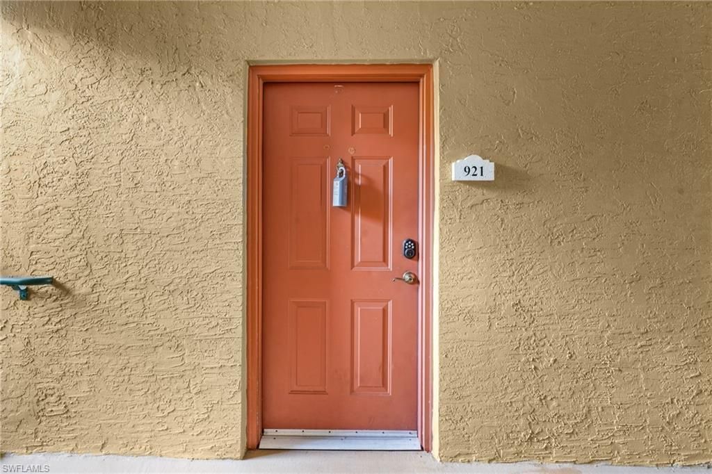8960 Colonnades Ct E, Unit 921, Bonita Springs, FL 34135 Photo