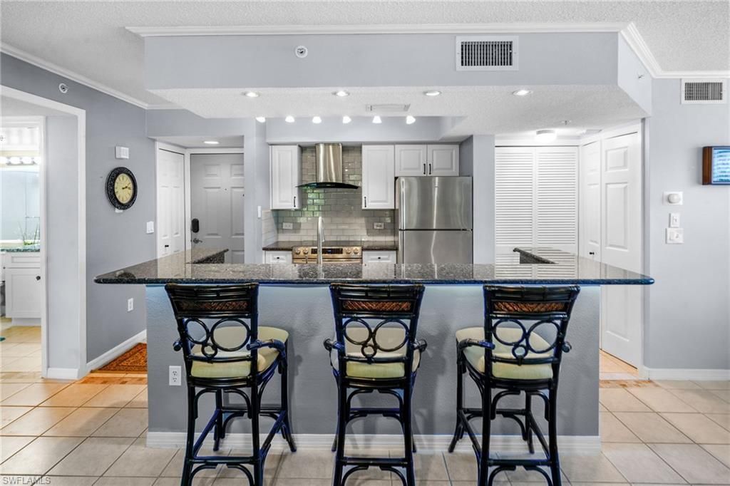 8960 Colonnades Ct E, Unit 921, Bonita Springs, FL 34135 Photo