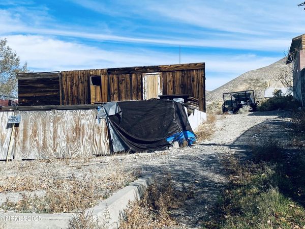 232 N South Street, Tonopah, NV 89049
