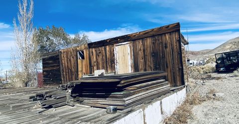 232 N South Street, Tonopah, NV 89049 Photo