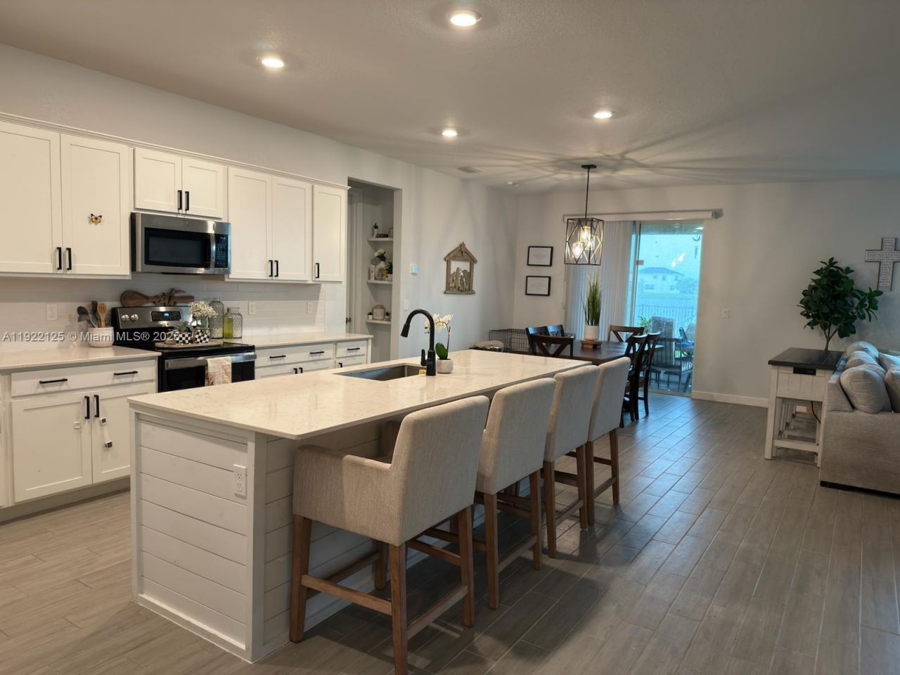 7599 NW Deysbrook Lane, Port Saint Lucie, FL 34987 Photo