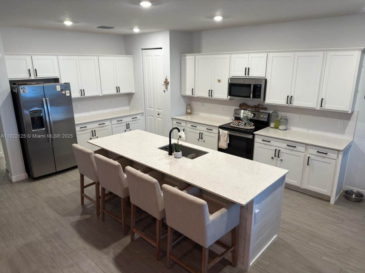 7599 NW Deysbrook Lane, Port Saint Lucie, FL 34987 Photo