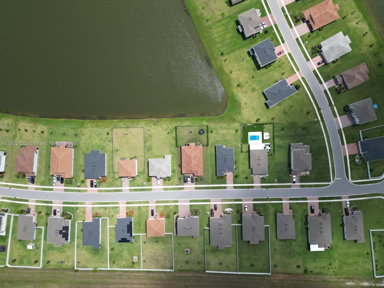 7599 NW Deysbrook Lane, Port Saint Lucie, FL 34987 Photo