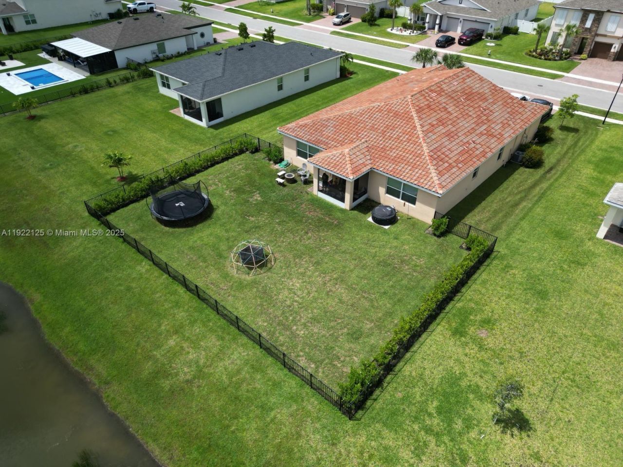 7599 NW Deysbrook Lane, Port Saint Lucie, FL 34987 Photo