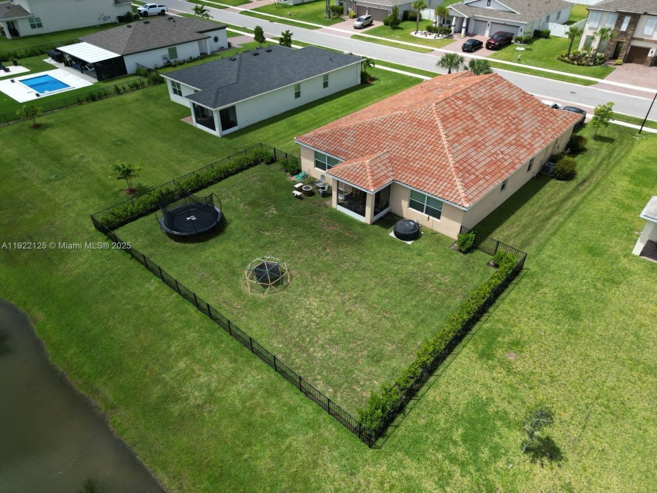 7599 NW Deysbrook Lane, Port Saint Lucie, FL 34987 Photo