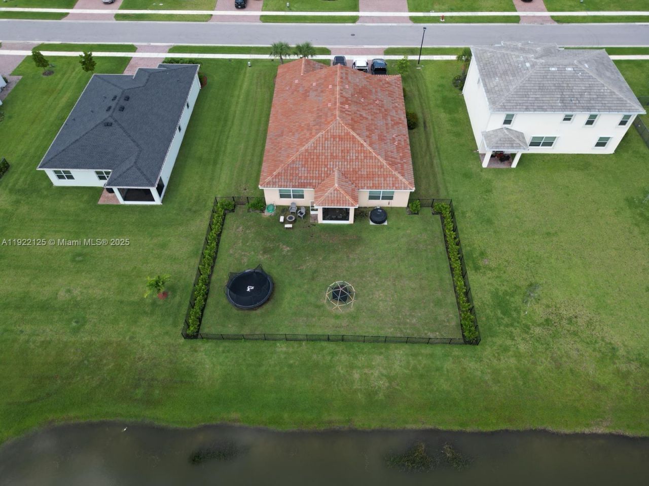 7599 NW Deysbrook Lane, Port Saint Lucie, FL 34987 Photo