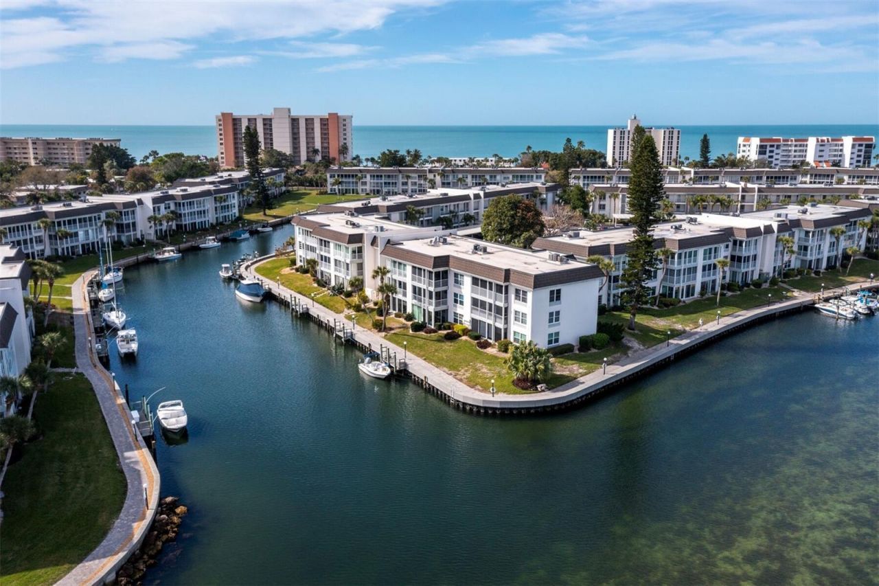4430 Exeter Drive, Unit 106, Longboat Key, FL 34228 Photo