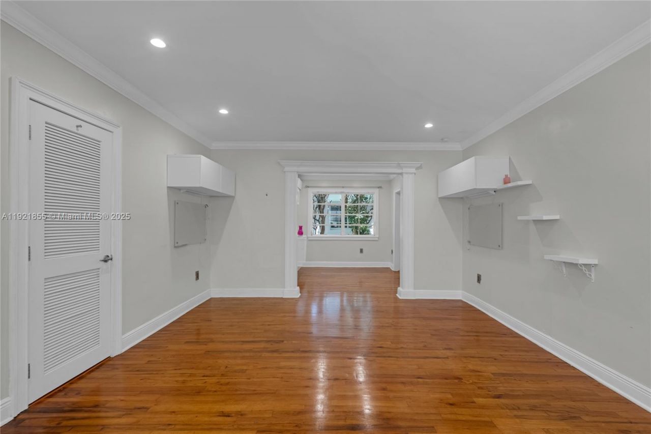 1605 Lenox Ave, Unit 1605-5, Miami Beach, FL 33139 Photo