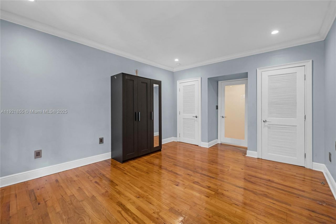 1605 Lenox Ave, Unit 1605-5, Miami Beach, FL 33139 Photo