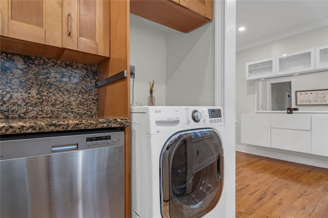 1605 Lenox Ave, Unit 1605-5, Miami Beach, FL 33139 Photo