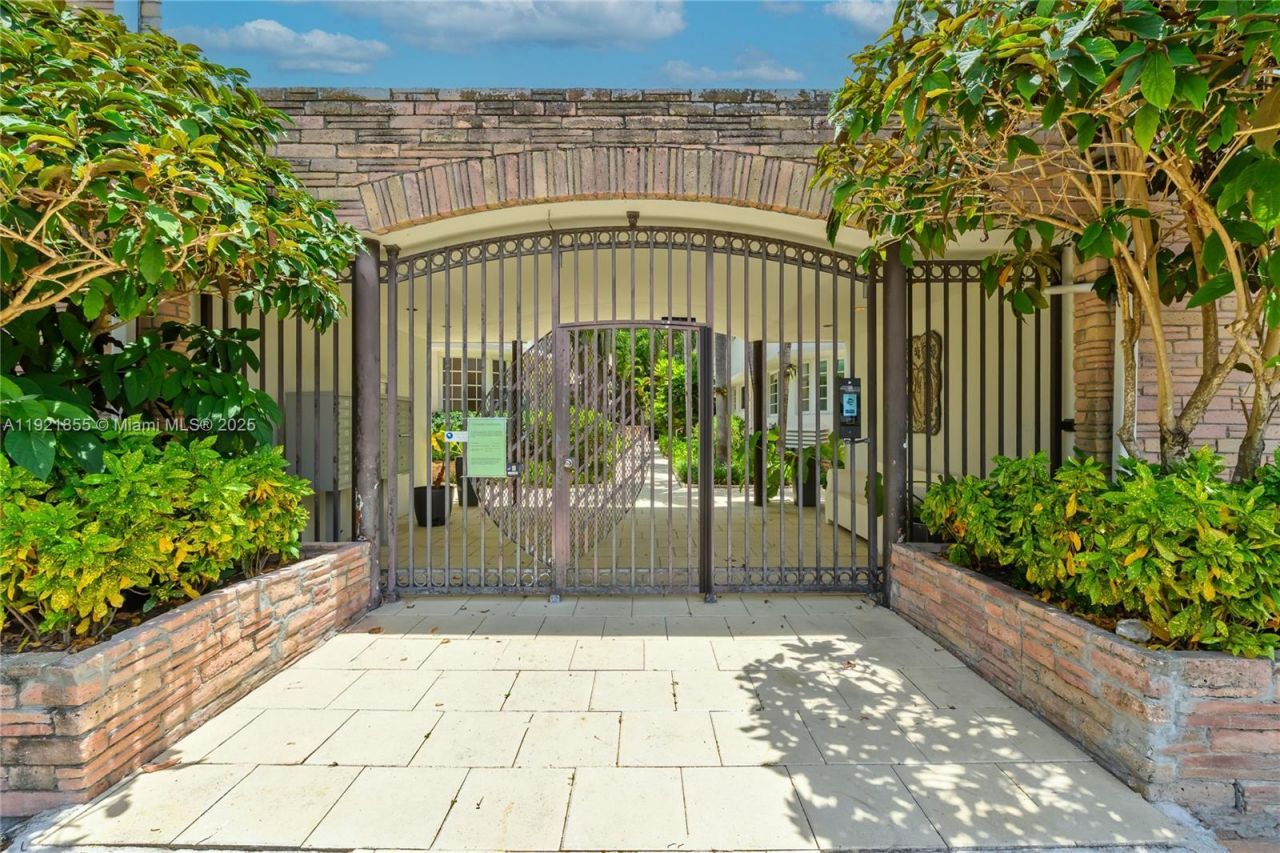 1605 Lenox Ave, Unit 1605-5, Miami Beach, FL 33139 Photo