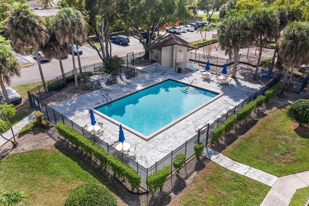 9444 NW 48th Street, Unit 9444, Sunrise, FL 33351 Photo