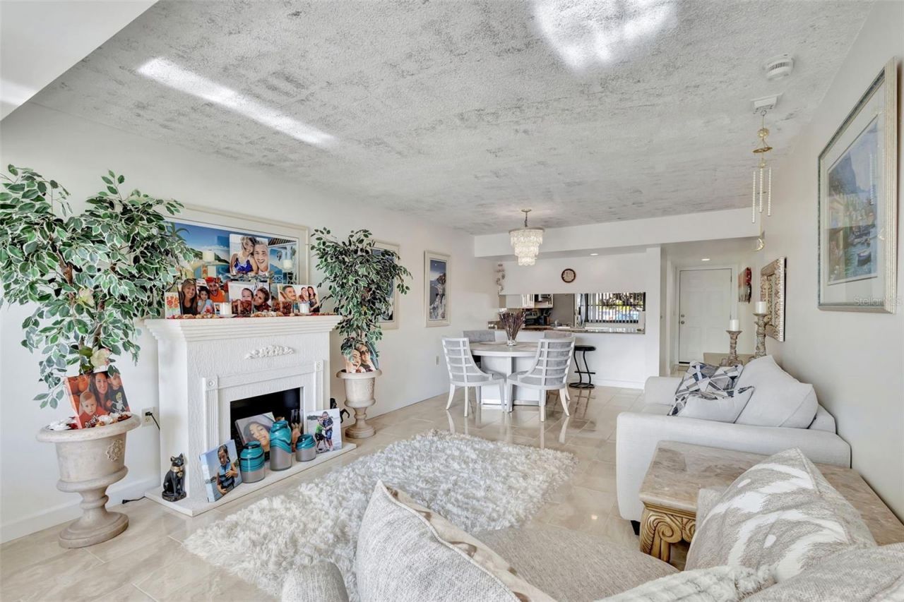 3630 Whitehall Drive, Unit 105, West Palm Beach, FL 33401 Photo