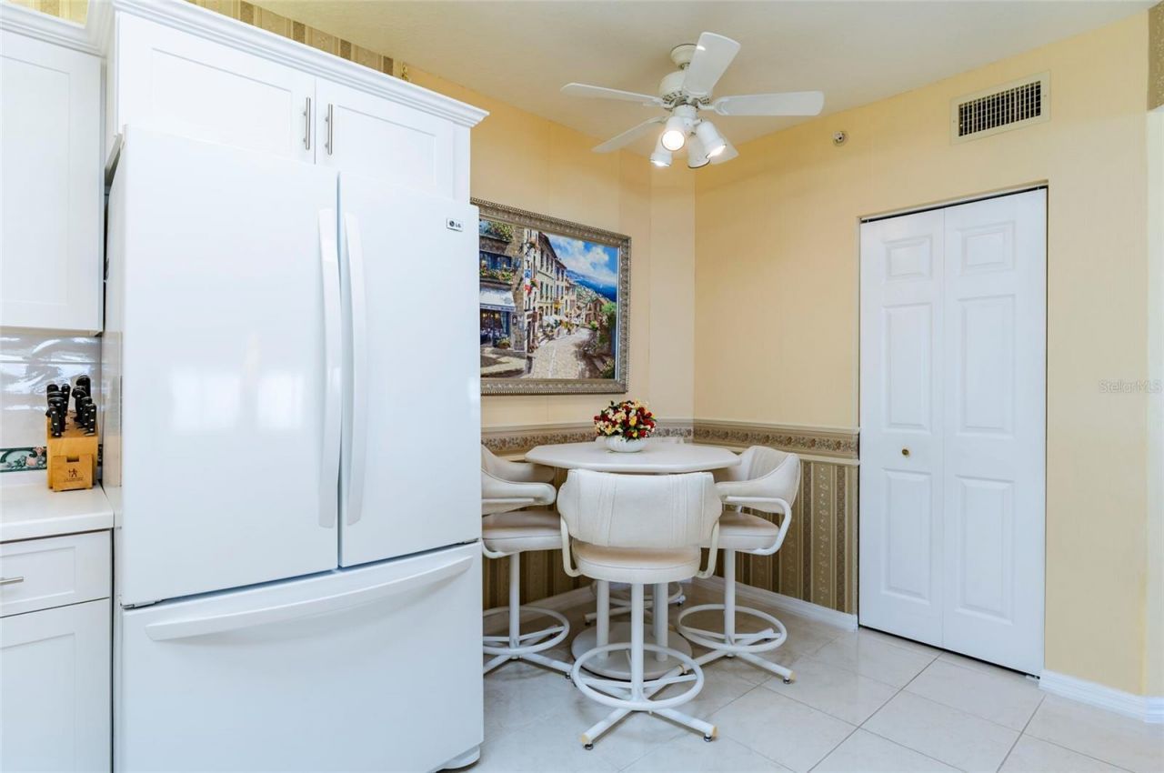 16750 Gulf Boulevard, Unit 414, North Redington Beach, FL 33708 Photo