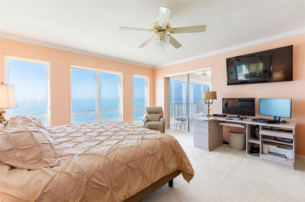 16750 Gulf Boulevard, Unit 414, North Redington Beach, FL 33708 Photo