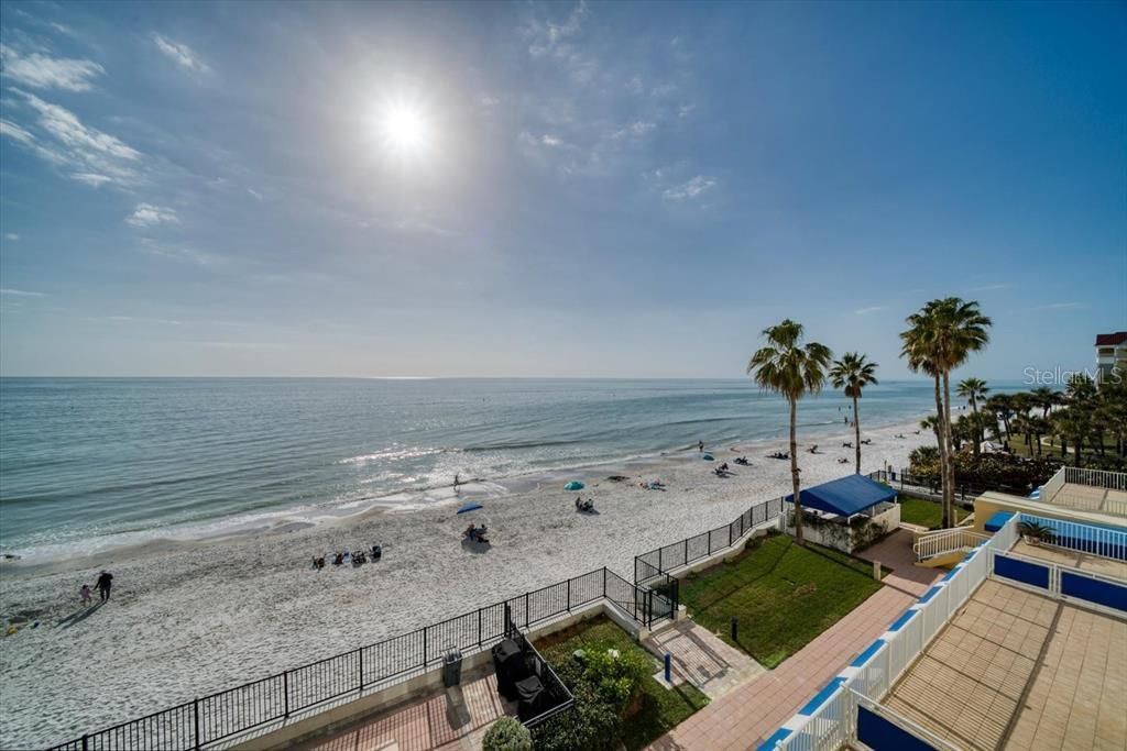 16750 Gulf Boulevard, Unit 414, North Redington Beach, FL 33708 Photo