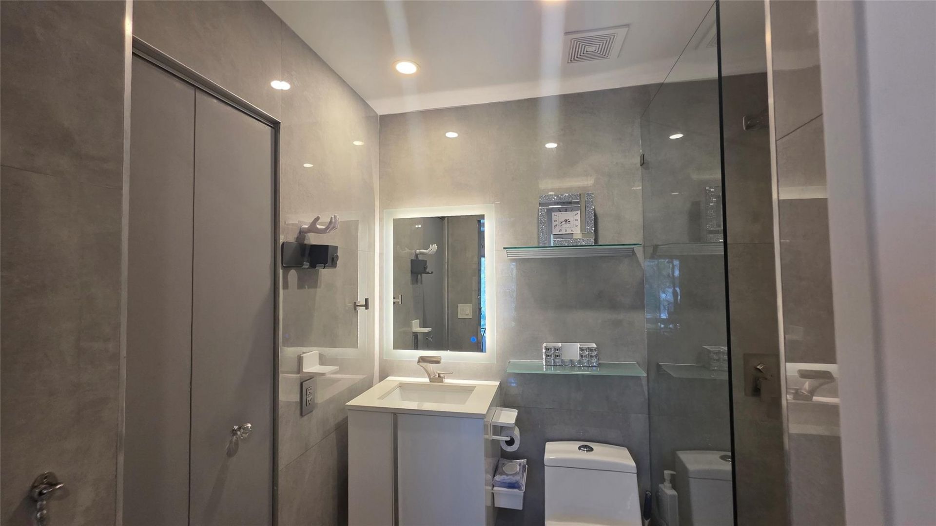 15610 NE 6th Avenue, Unit 36D, Miami, FL 33162 Photo