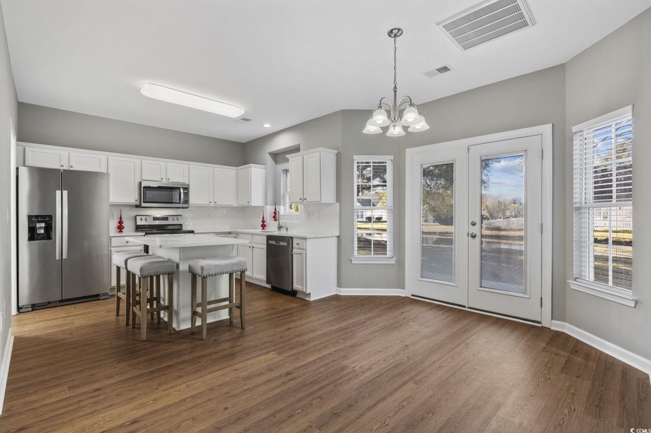 629 Slash Pine Ct. Photo 8