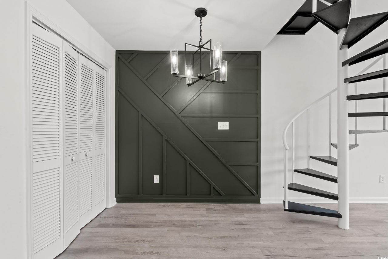 1890 Colony Dr. Photo 11