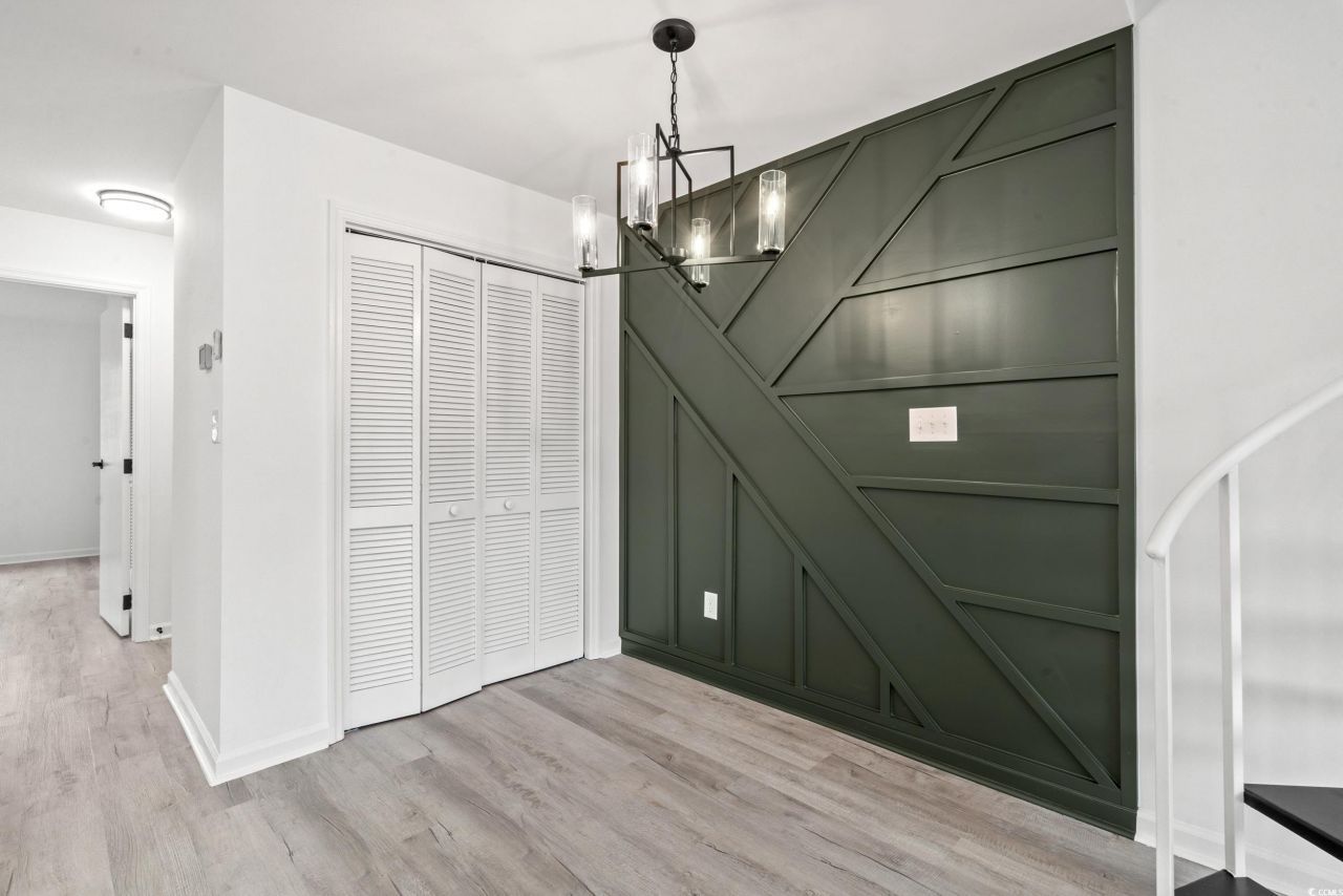 1890 Colony Dr. Photo 12