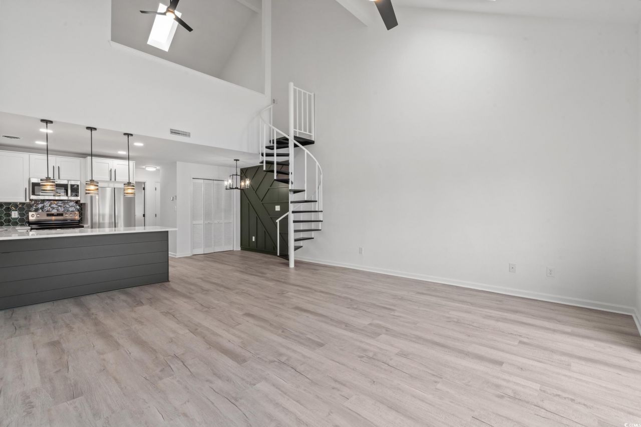 1890 Colony Dr. Photo 15