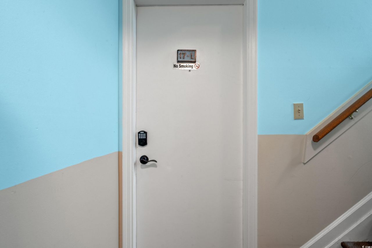 1890 Colony Dr. Photo 5