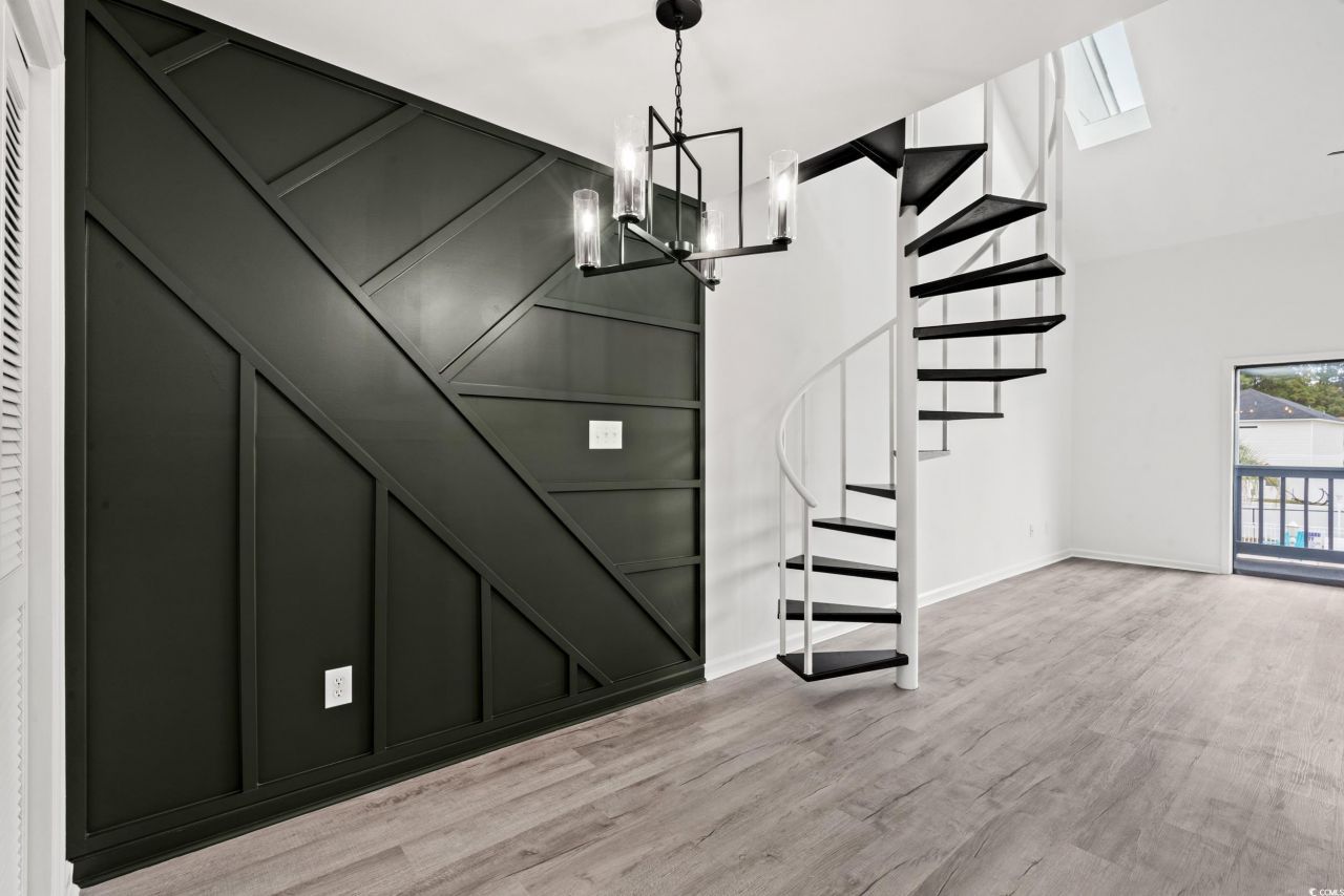 1890 Colony Dr. Photo 6