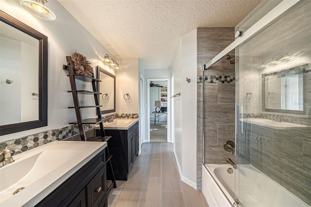 15818 Fairchild Drive, Tampa, FL 33647 Photo